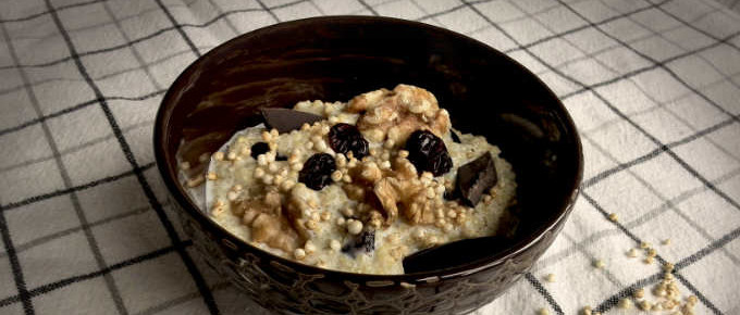 Quinoarezepte.de - Quinoa Müsli mit Walnuss und Cranberry